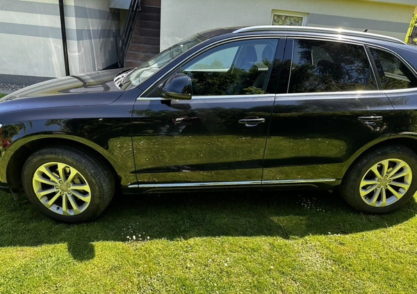 Audi Q5 cena 68900 przebieg: 245300, rok produkcji 2012 z Raszków małe 277